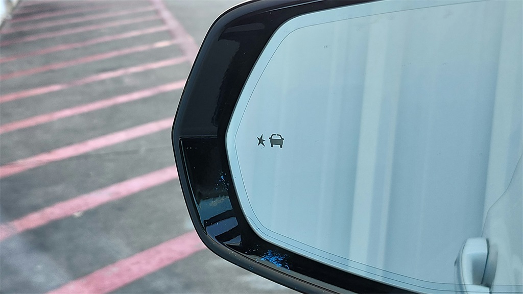 Vehicle image 38 of 44