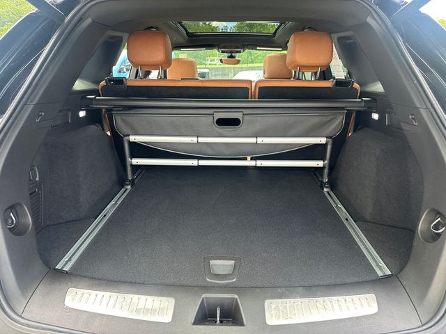Vehicle image 13 of 31
