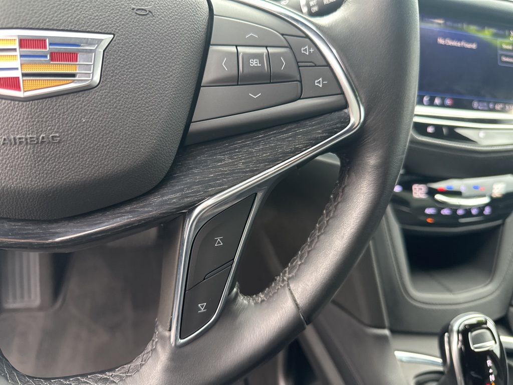 Vehicle image 31 of 34