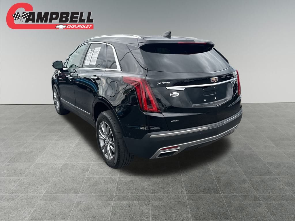 Vehicle image 8 of 34