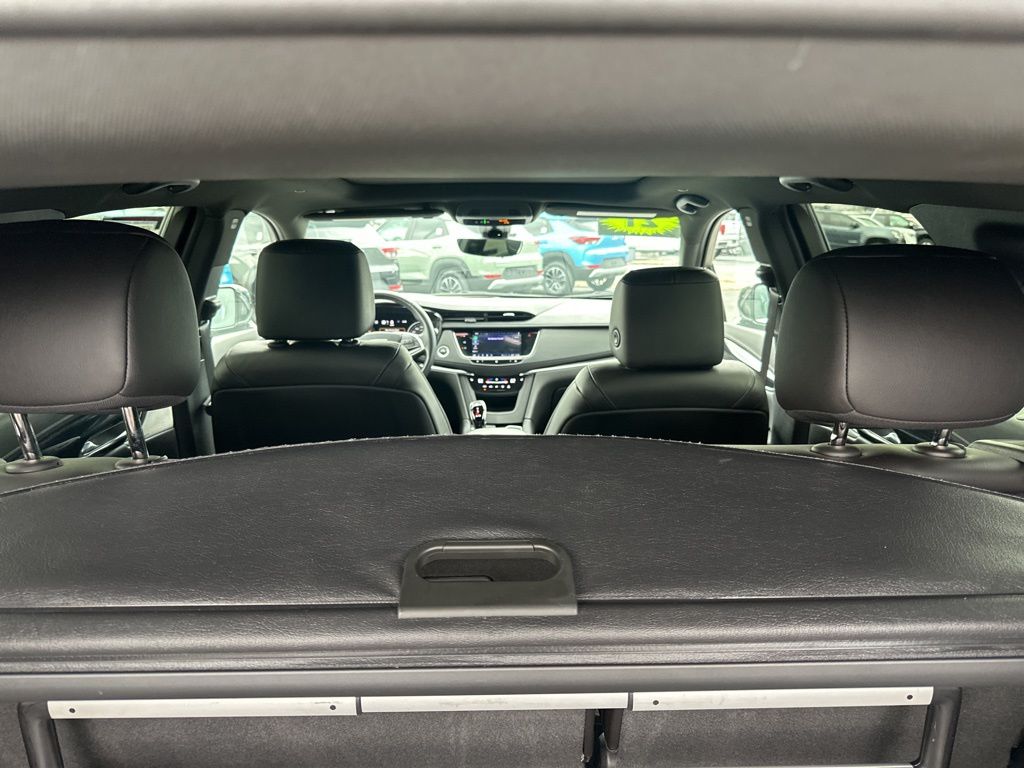Vehicle image 19 of 34