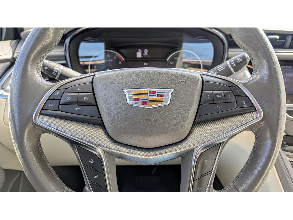 Vehicle image 20 of 31