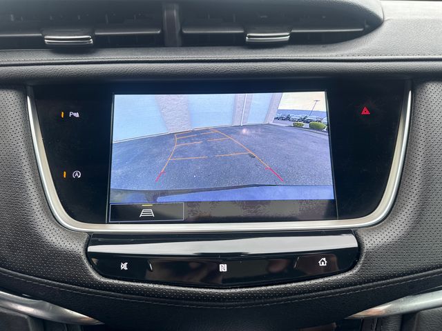 Vehicle image 28 of 32