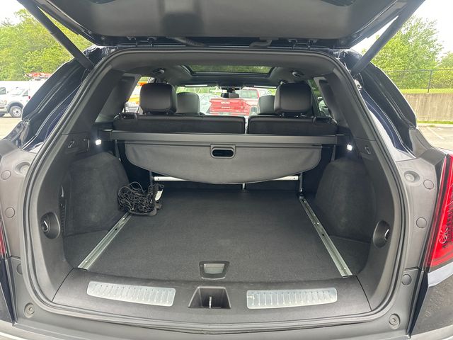 Vehicle image 13 of 32