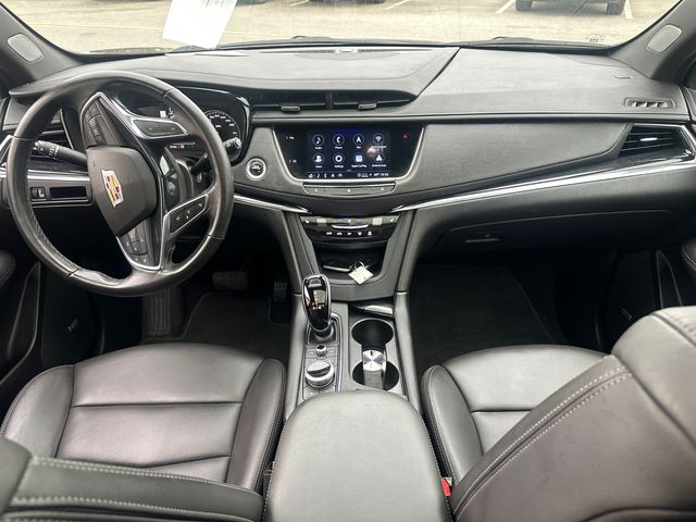 Vehicle image 16 of 32