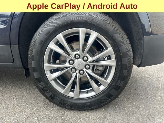 Vehicle image 10 of 32