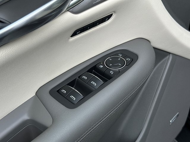 Vehicle image 29 of 39