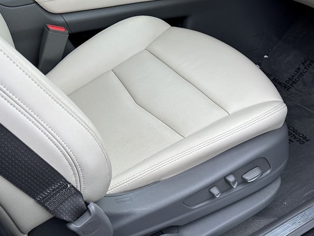 Vehicle image 31 of 39