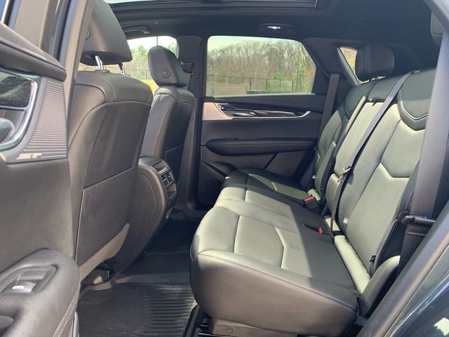Vehicle image 19 of 35
