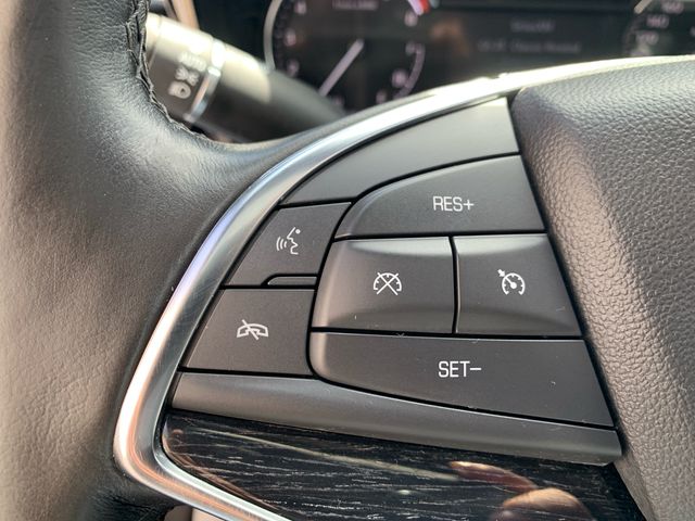 Vehicle image 25 of 35