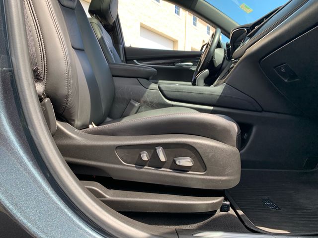 Vehicle image 13 of 35