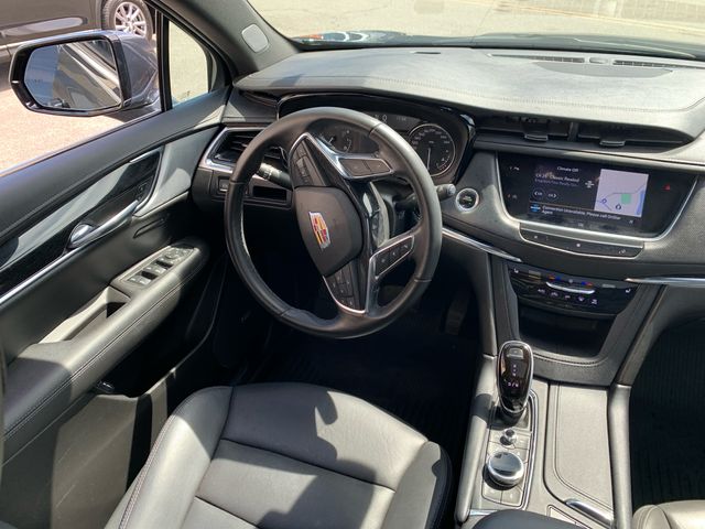 Vehicle image 17 of 35
