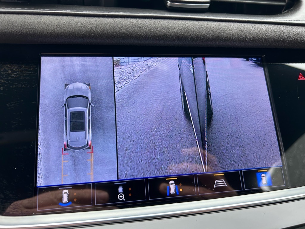 Vehicle image 34 of 59