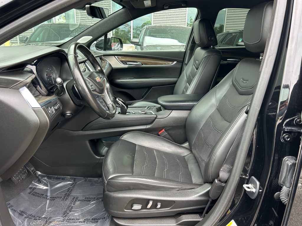Vehicle image 16 of 59