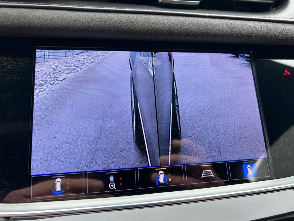 Vehicle image 35 of 59