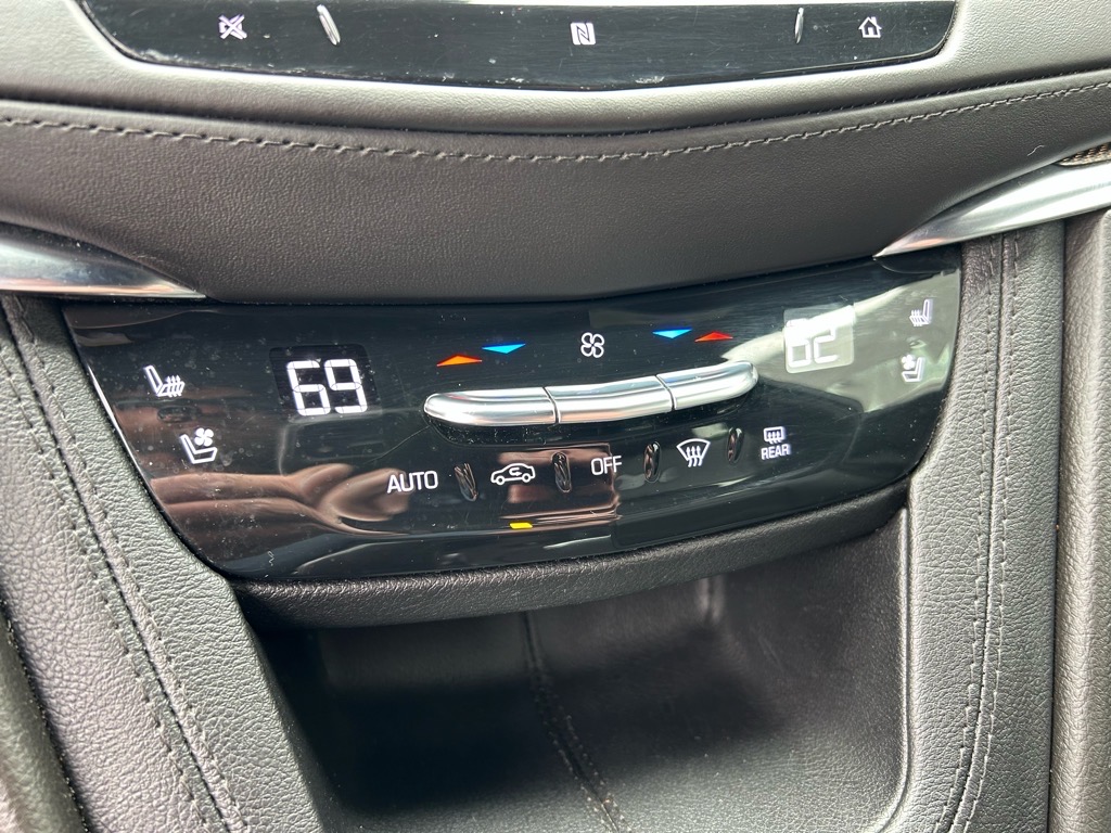 Vehicle image 29 of 59