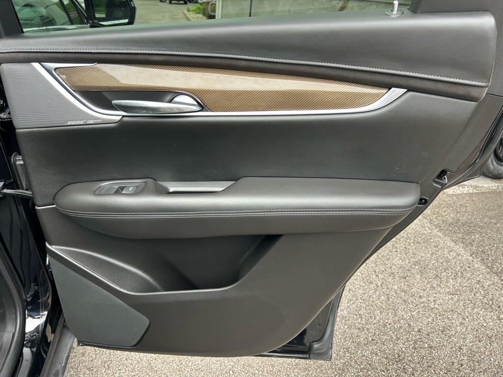 Vehicle image 52 of 59
