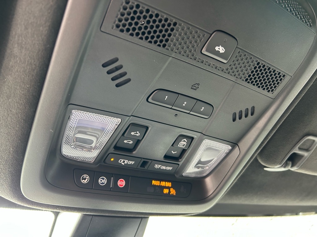 Vehicle image 43 of 59