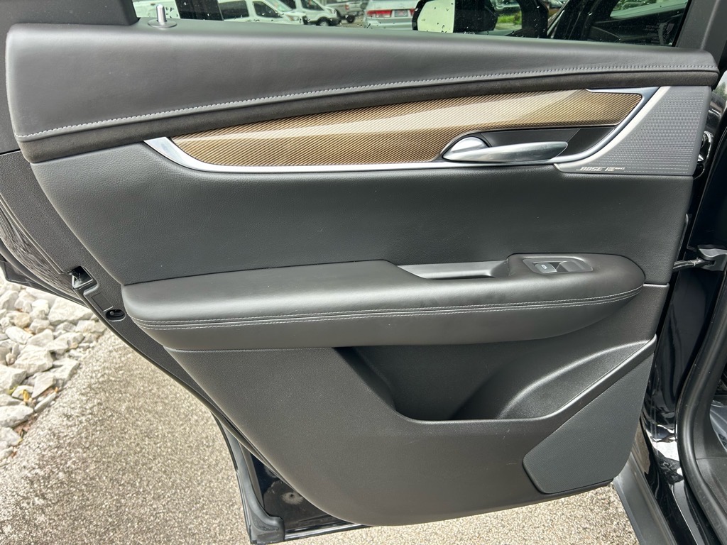 Vehicle image 47 of 59