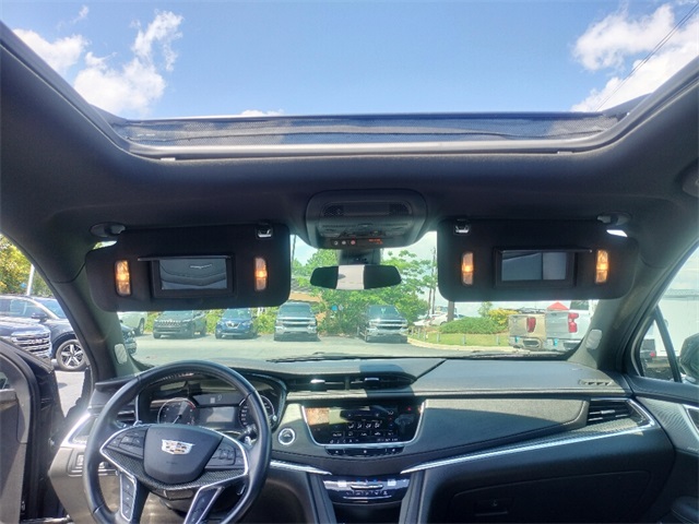 Vehicle image 24 of 35