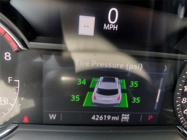 Vehicle image 33 of 35