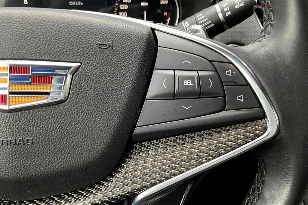 Vehicle image 25 of 31