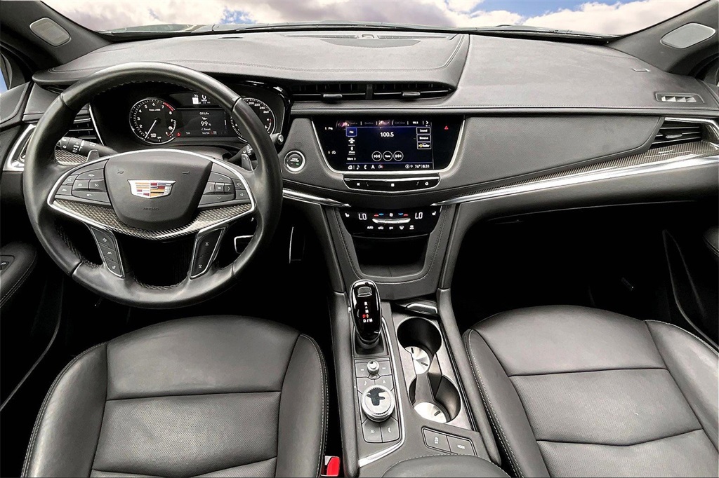 Vehicle image 13 of 31