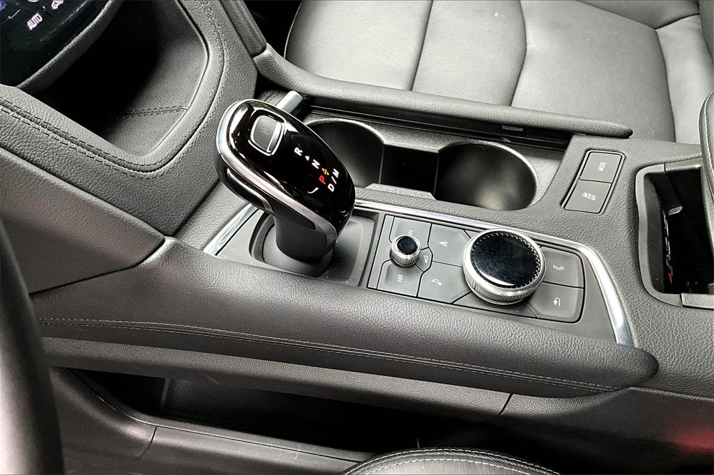 Vehicle image 19 of 31
