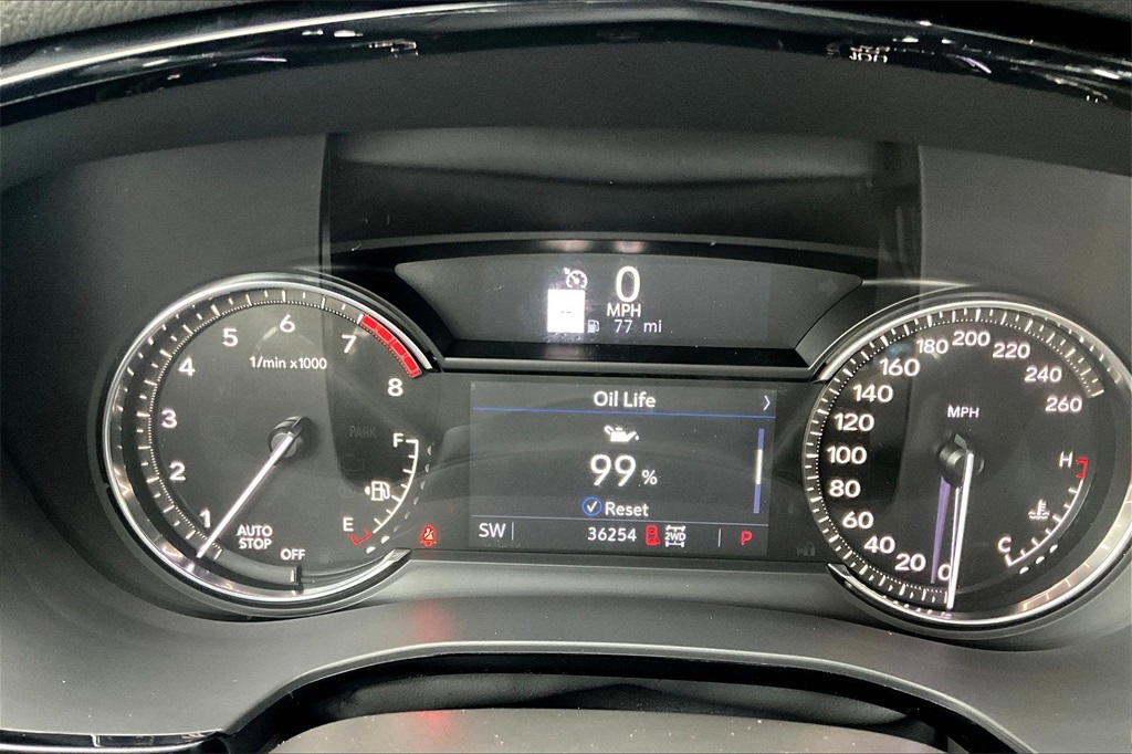 Vehicle image 16 of 31