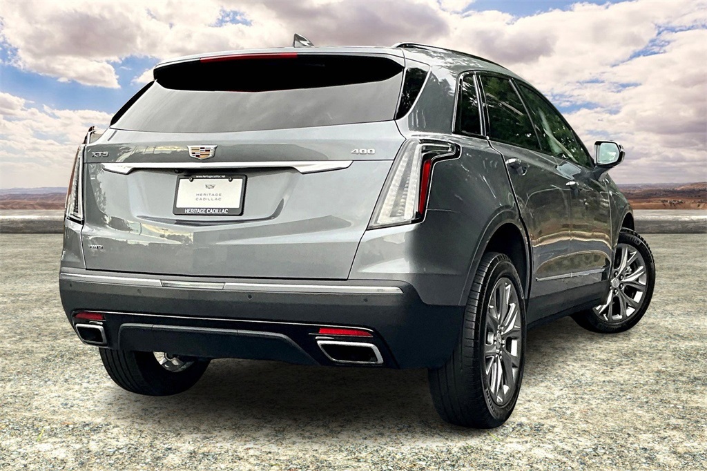 Vehicle image 4 of 31