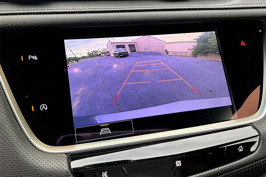 Vehicle image 17 of 31