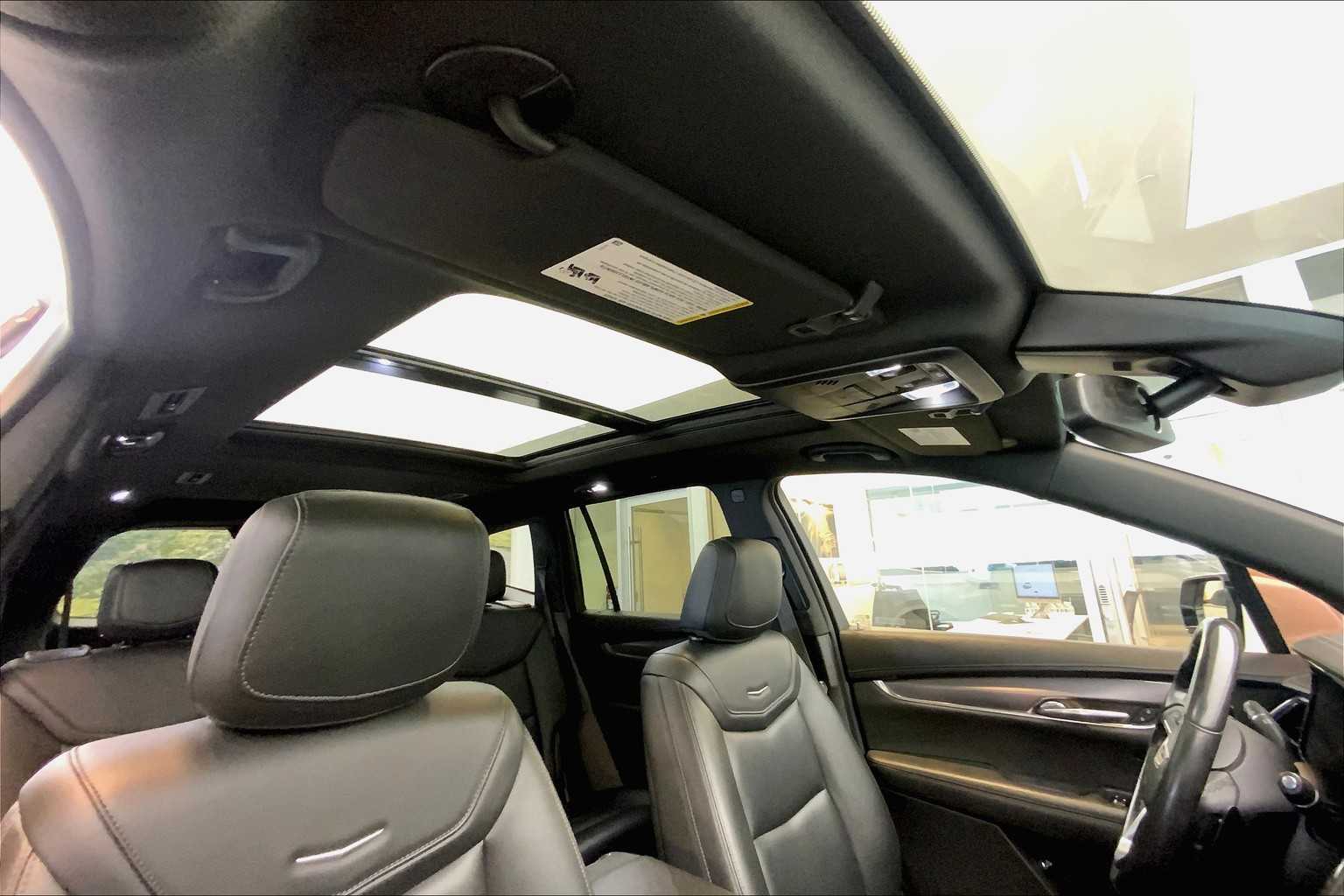 Vehicle image 13 of 32