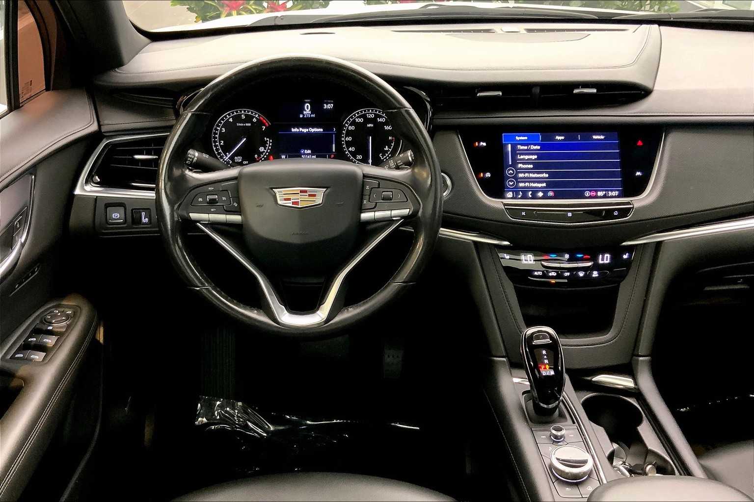 Vehicle image 16 of 32