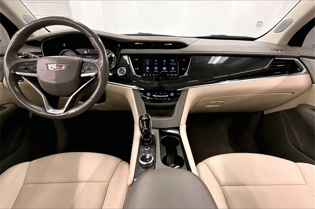 Vehicle image 14 of 36