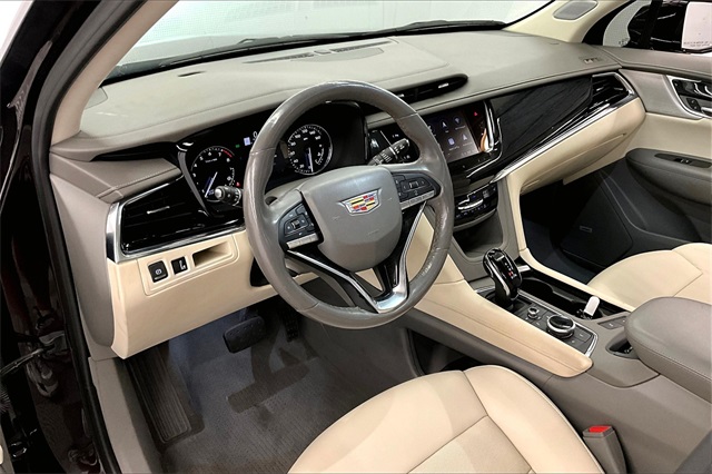 Vehicle image 12 of 36