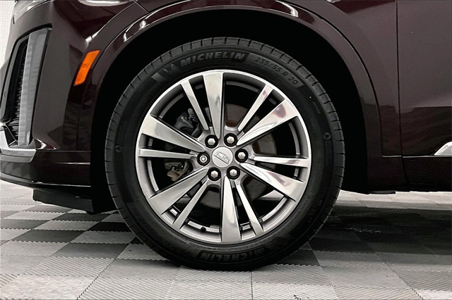 Vehicle image 10 of 36