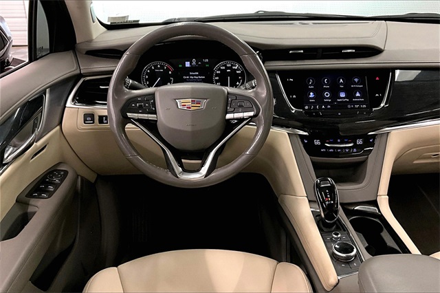 Vehicle image 7 of 36
