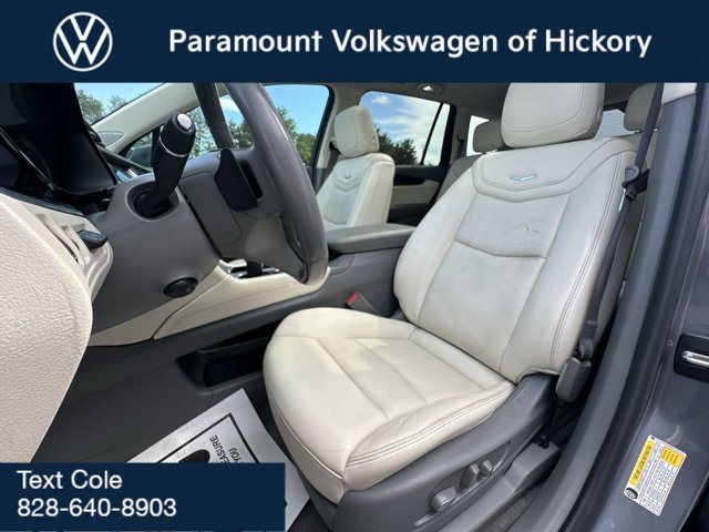 Vehicle image 21 of 33