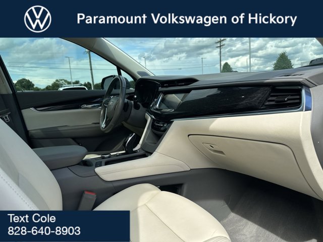 Vehicle image 22 of 33