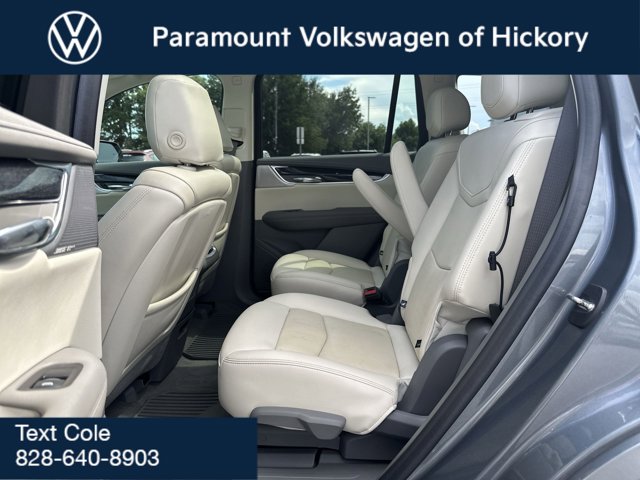 Vehicle image 19 of 33