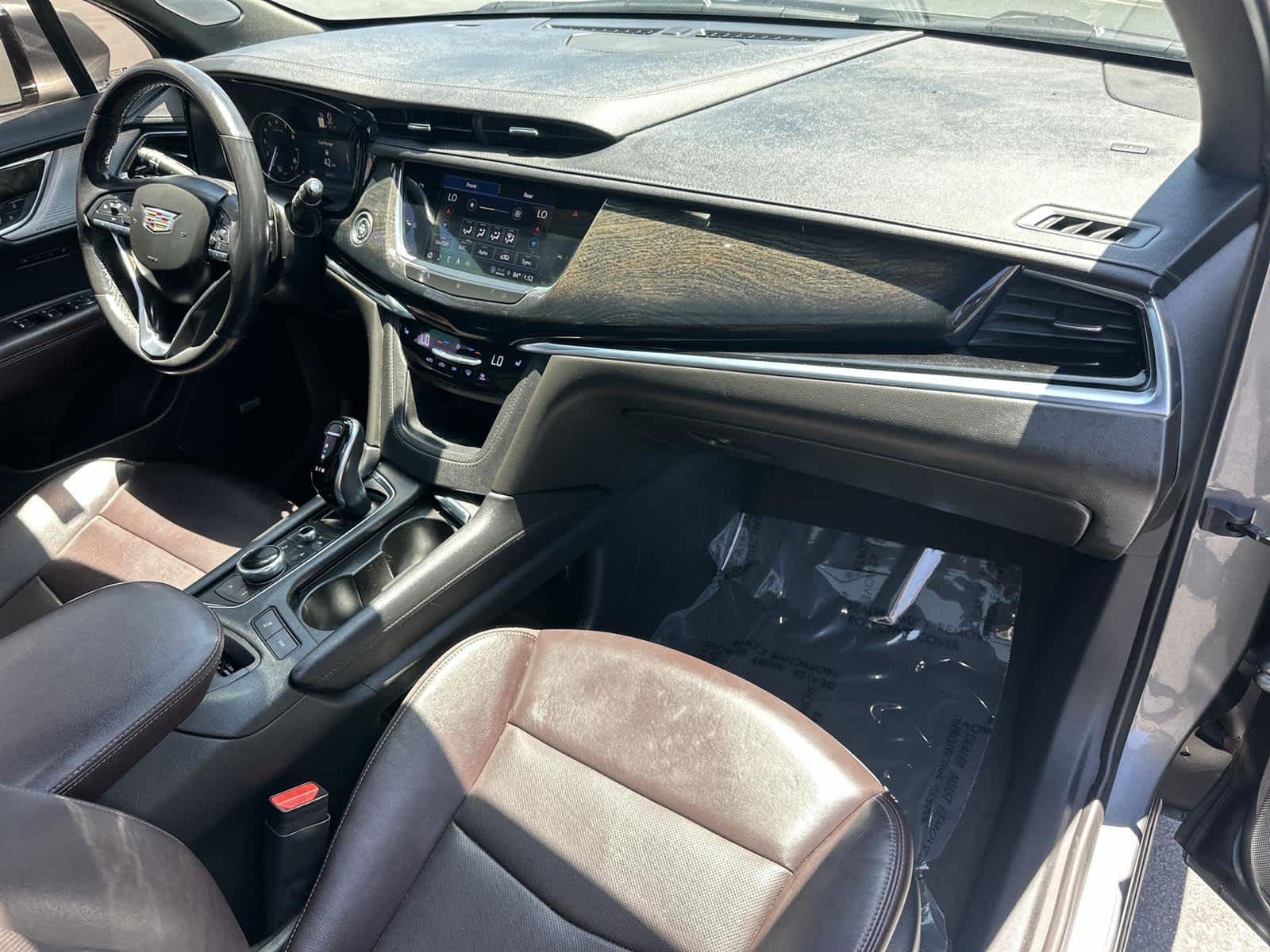Vehicle image 14 of 32