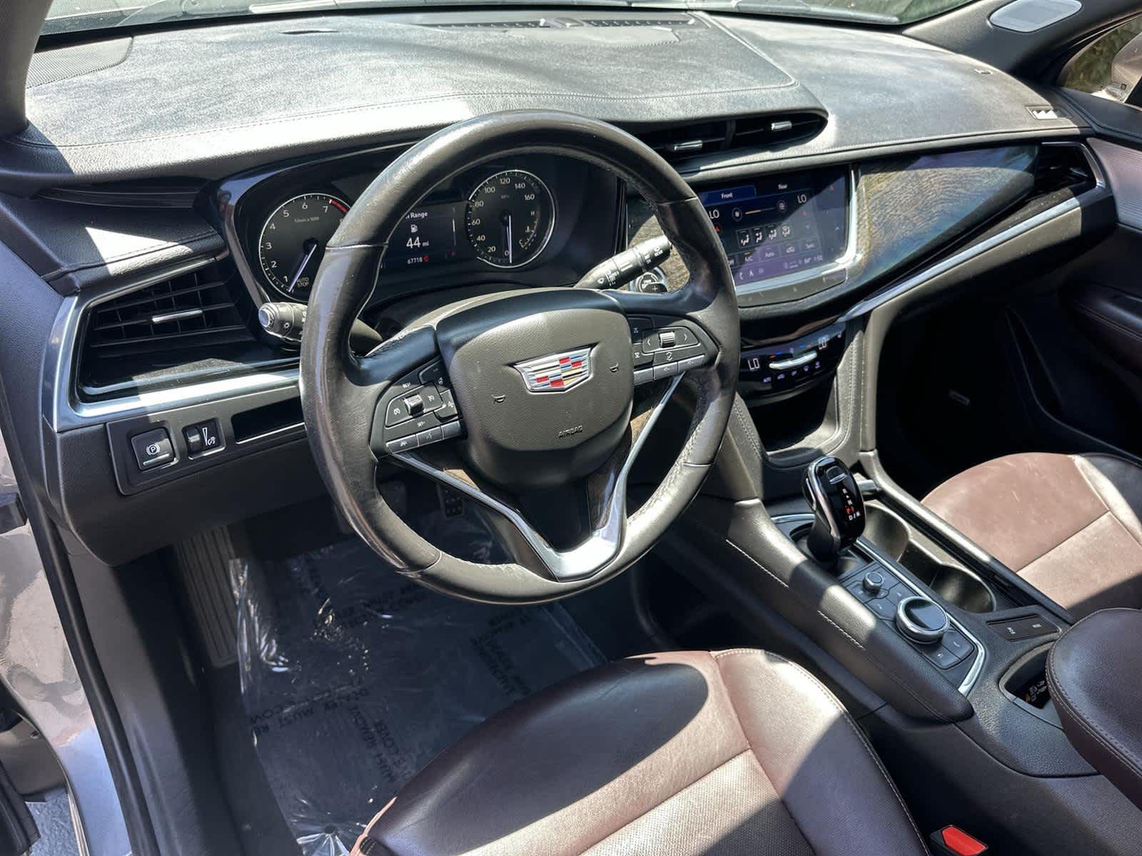 Vehicle image 15 of 32