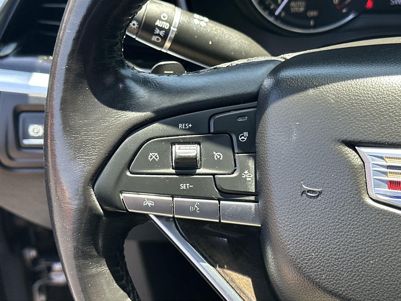 Vehicle image 28 of 32