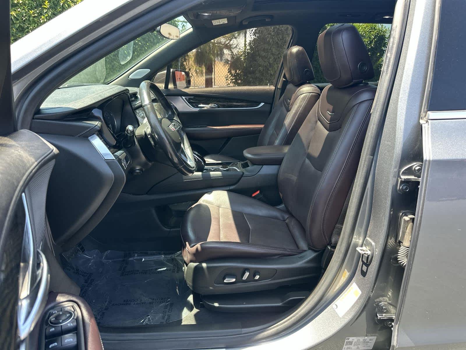 Vehicle image 13 of 32