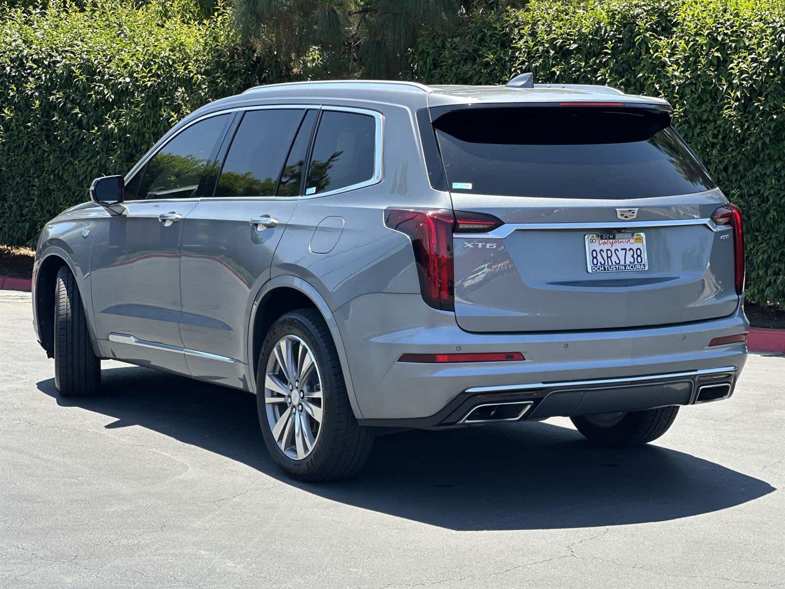 Vehicle image 4 of 32