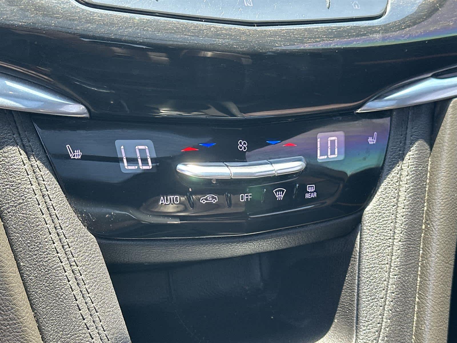 Vehicle image 31 of 32