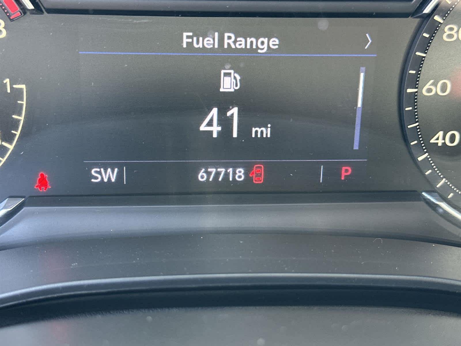 Vehicle image 17 of 32