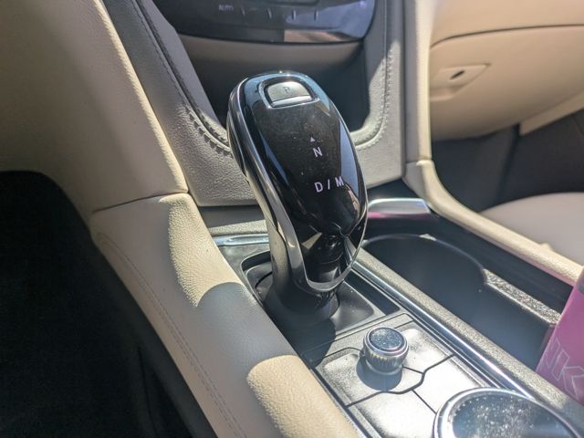 Vehicle image 16 of 29