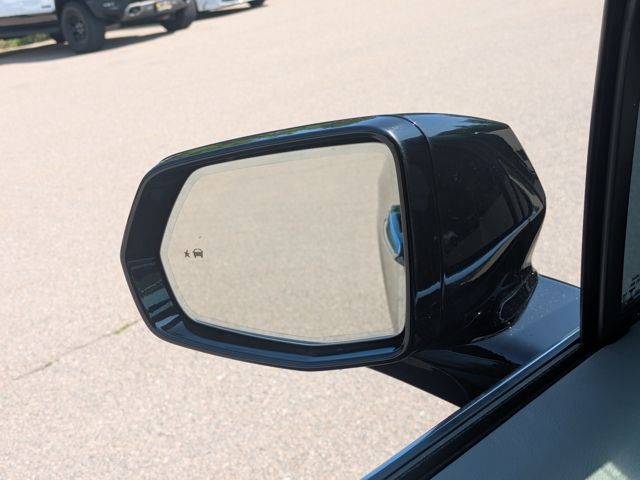 Vehicle image 27 of 29