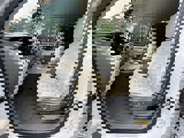 Vehicle image 28 of 31